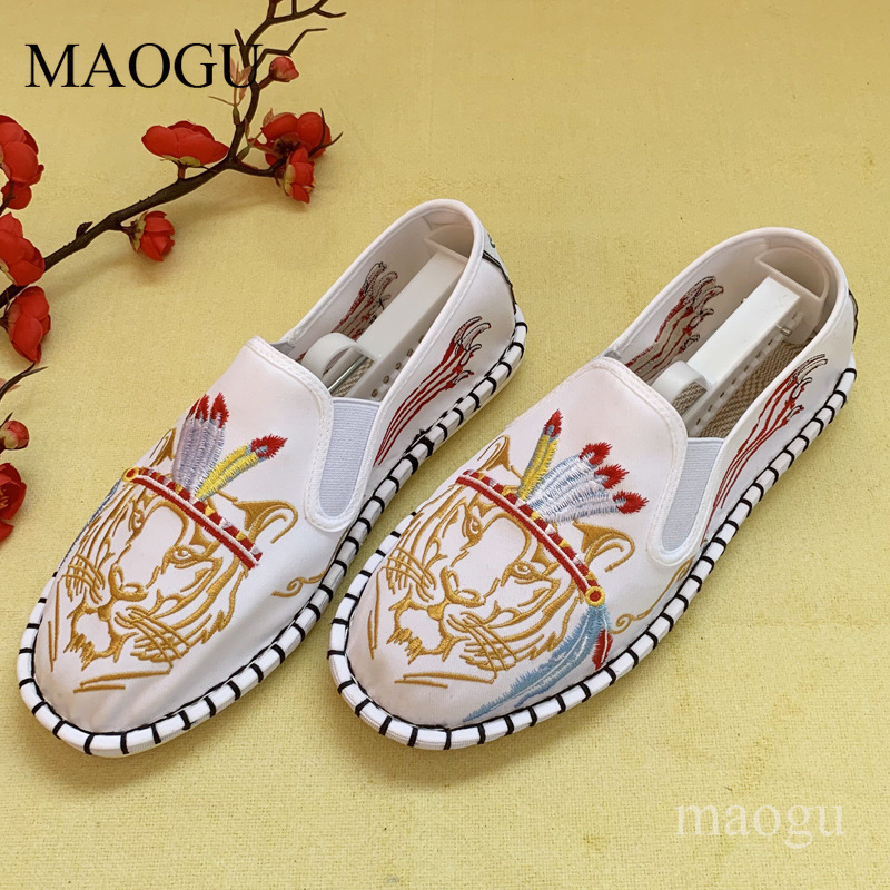 ユニセックス中国風刺繍スリッポンシューズ、龍虎柄ステッチソー - Espadrille Slip On のレビューと価格