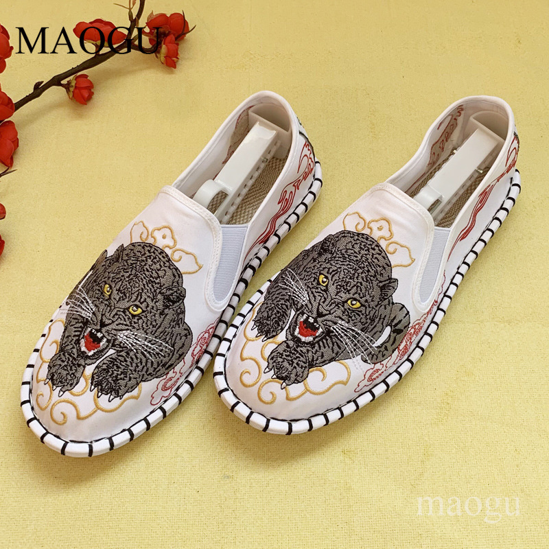 ユニセックス中国風刺繍スリッポンシューズ、龍虎柄ステッチソー - Espadrille Slip On のレビューと価格